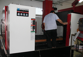 冠誠設備--CNC數控加工中心